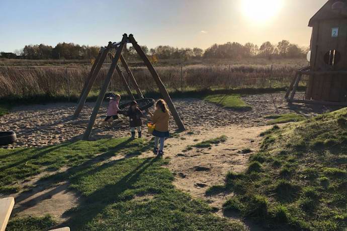 Stemning på legepladsen